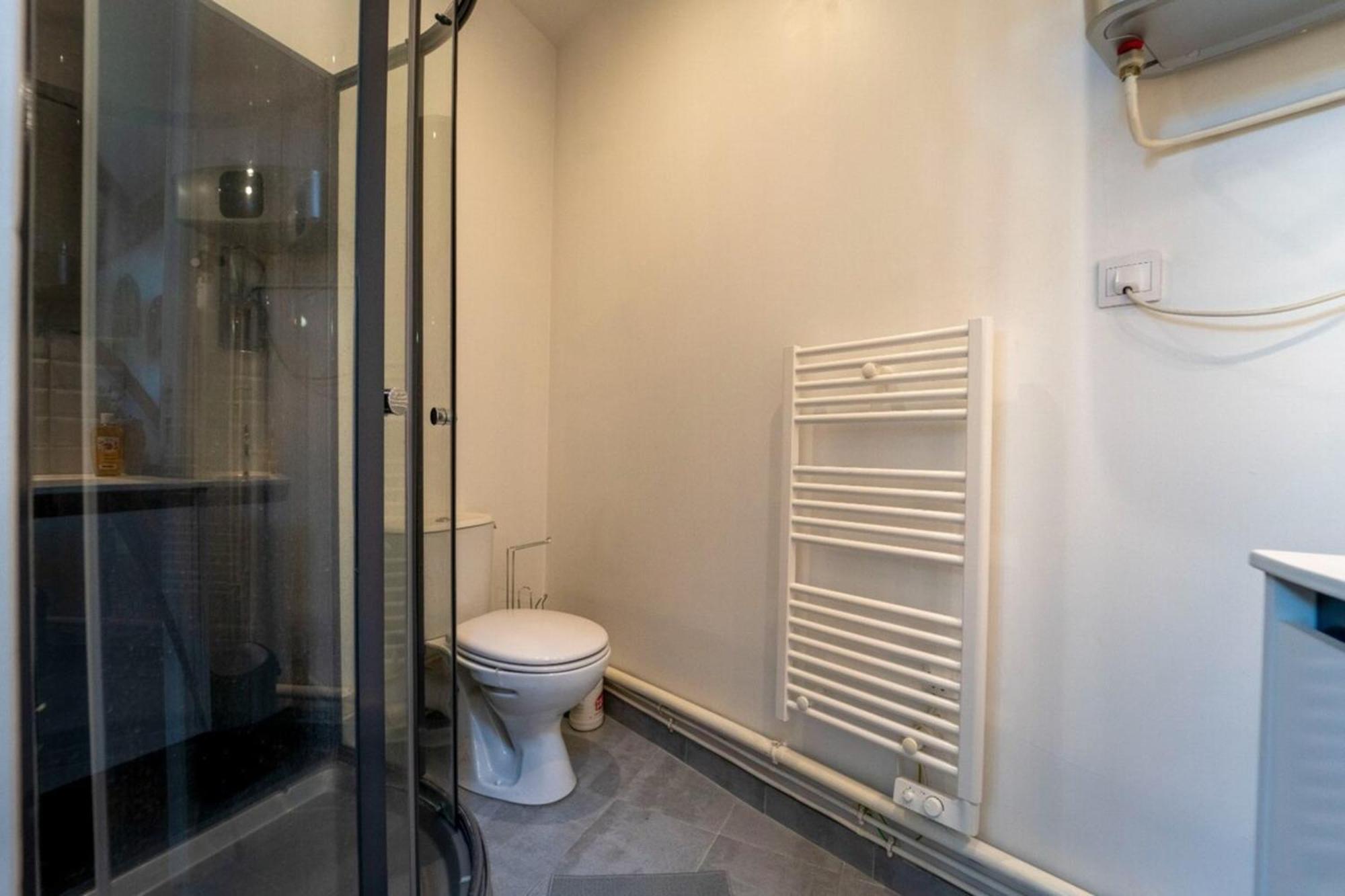 Authentique Studio Hypercentre - Clim - Wifi Apartment Nîmes Exterior photo